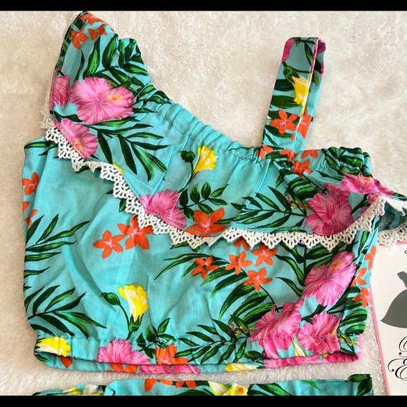 Adorable 2 piece set, Size 18 months, NWT! Rare Editions Tropical print - Picture 2 of 3